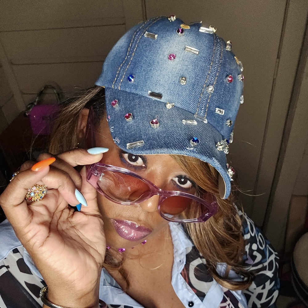 Meet your Posher, Donita